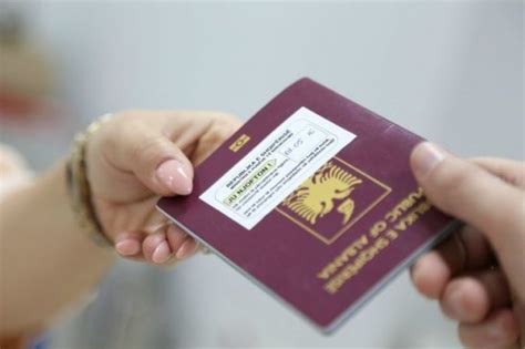 “Një përmbarues të trajtohet me 60% të pagës bazë të gjyqtarëve të. . Ligji i ri per pasaporta shqiptare